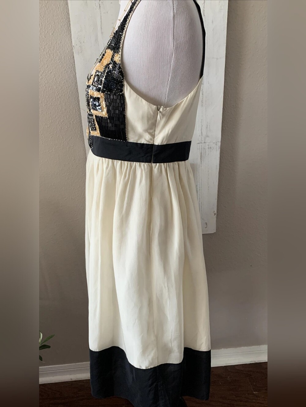 Embellished Black & Cream Sleeveless Party Dress - Picture 5 of 5